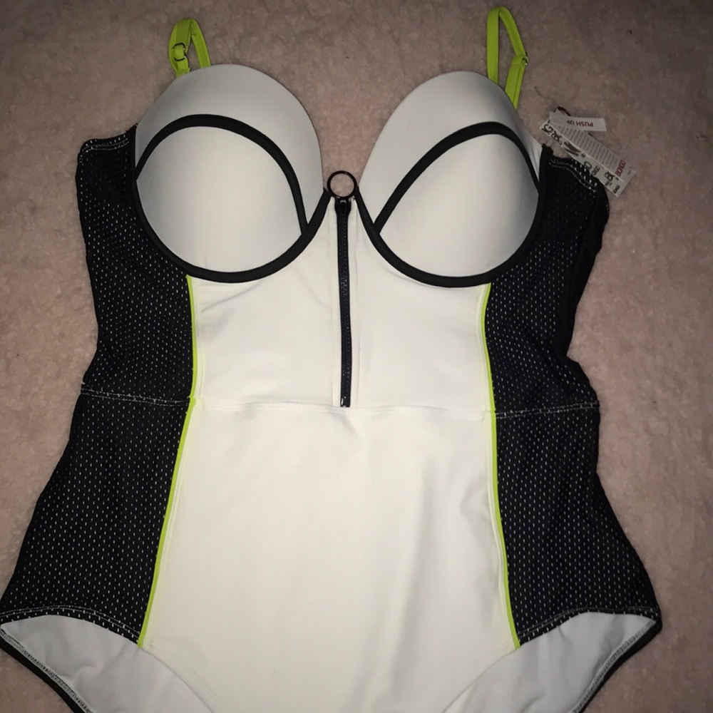 One-piece swimsuit-XL